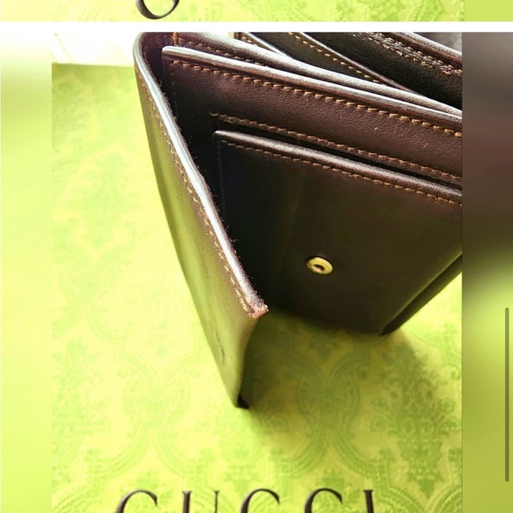 Gucci EUC chocolate color mens (unisex) wallet, 8 cardholders, cash, pocket - Picture 5 of 14